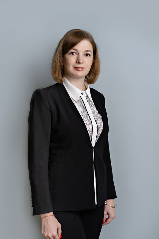 Елена Платонова