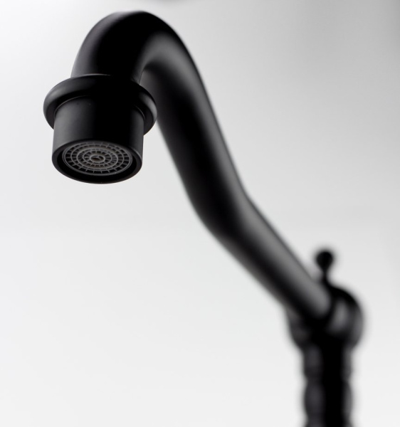 Смеситель для кухни Esko Florence FR 03 B черный матовый Смеситель для кухни Esko Florence FR 03 B черный матовый